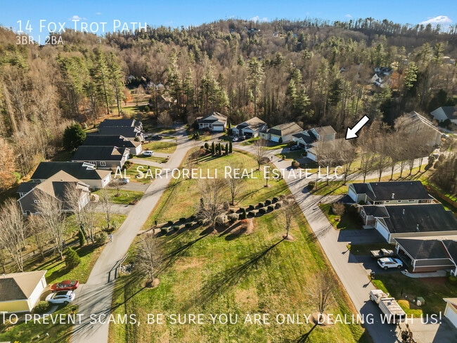 Building Photo - 14 Fox Trot Path