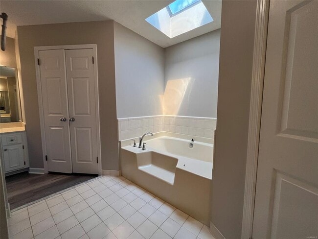 Building Photo - 6205 Stowers Pl