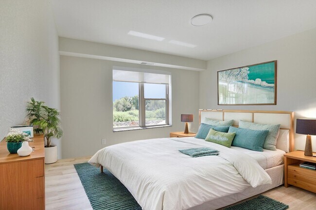 Building Photo - Vue Pointe Apartments