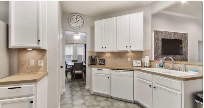 Building Photo - 17911 Egret Lake Way