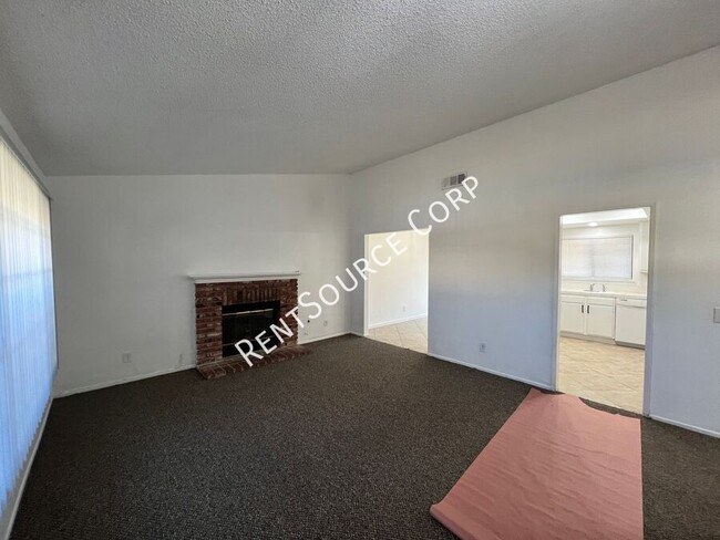 Building Photo - 3 Bedroom Single Story Home for Rent in We...