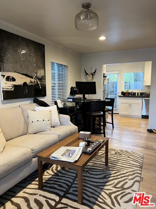 Building Photo - 252 Hampton Dr