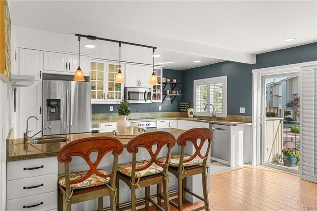 Building Photo - 28137 Ridgepoint Ct