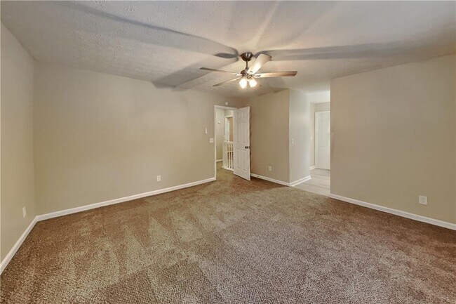 Building Photo - 3468 Erin Glen NW