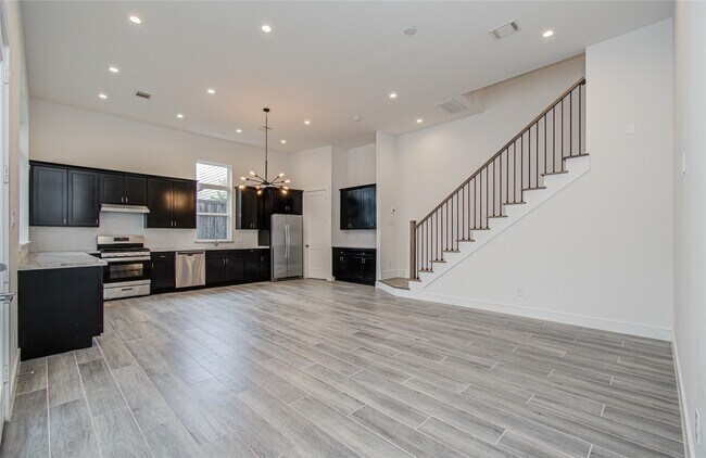 Building Photo - 8930 Spring Knoll Forest Dr