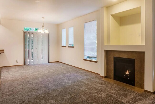 Building Photo - 3bd/2.5ba Lake Stevens House