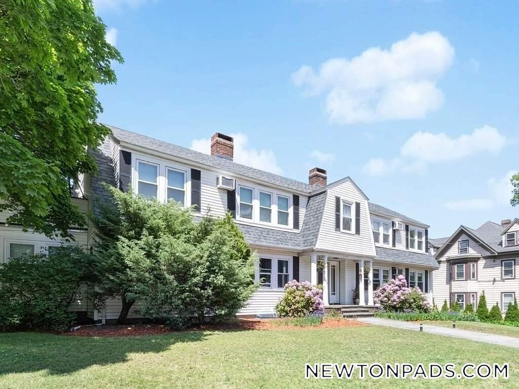 Building Photo - 1145 Boylston St