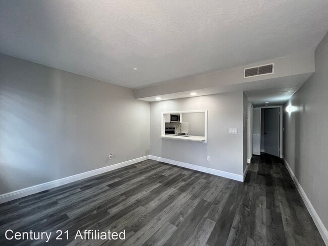 Building Photo - 1 br, 1 bath House - 7108 Waterside Dr.