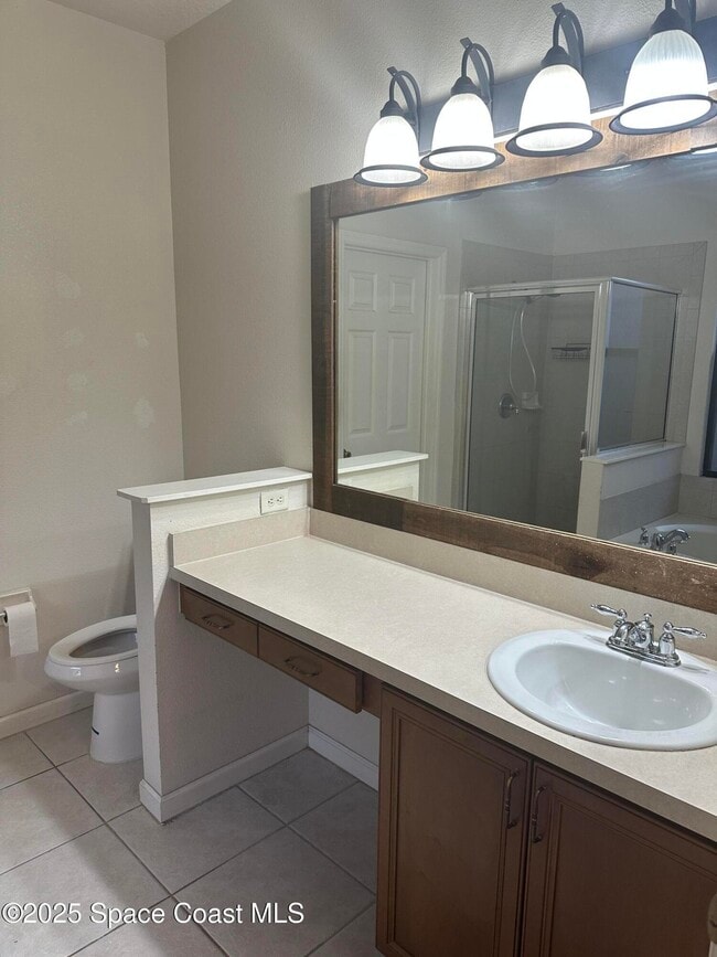 Building Photo - 2823 Glenridge Cir