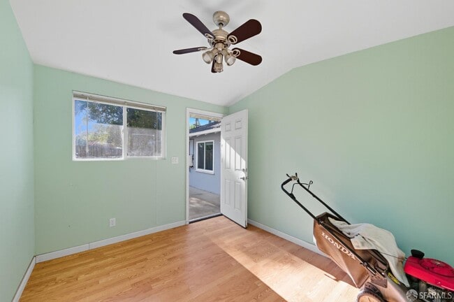 Building Photo - 2061 Ahneita Dr