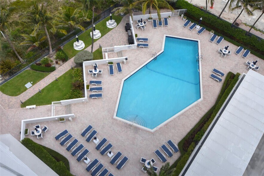 Building Photo - 1340 S Ocean Blvd