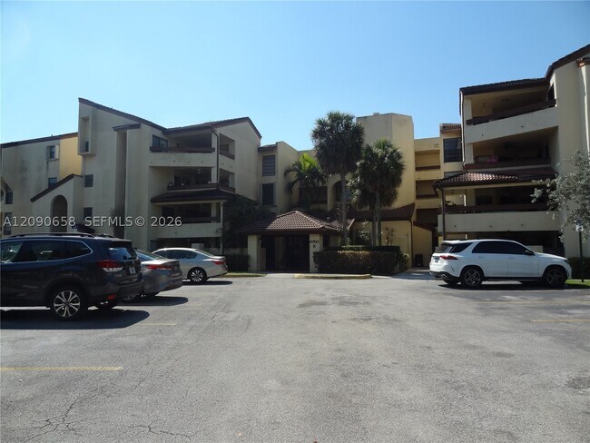 Building Photo - 8850 SW 123rd Ct