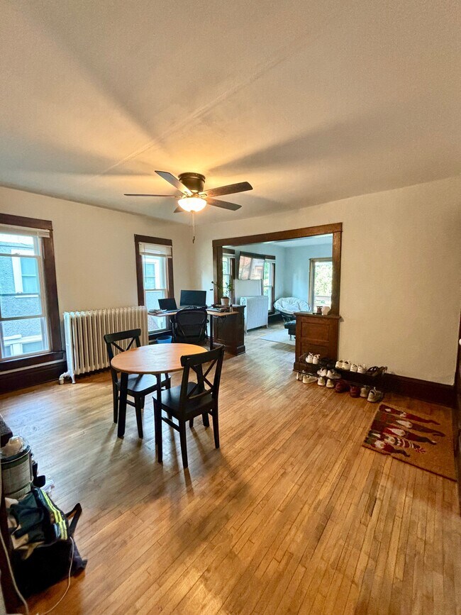 Building Photo - 3224 Hennepin Ave