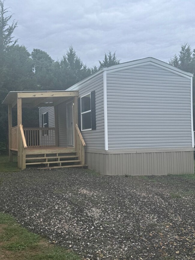 Building Photo - Evergreen Community