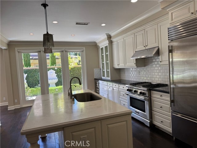 Building Photo - 80 Cipresso