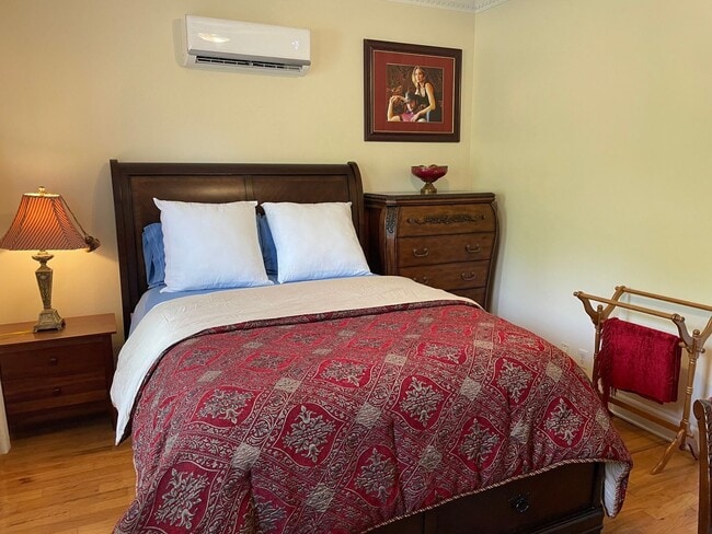 Building Photo - 174 Schools Dr