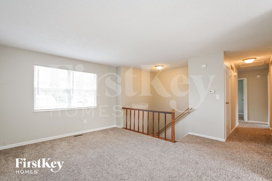 Building Photo - 9431 Pepperidge Dr