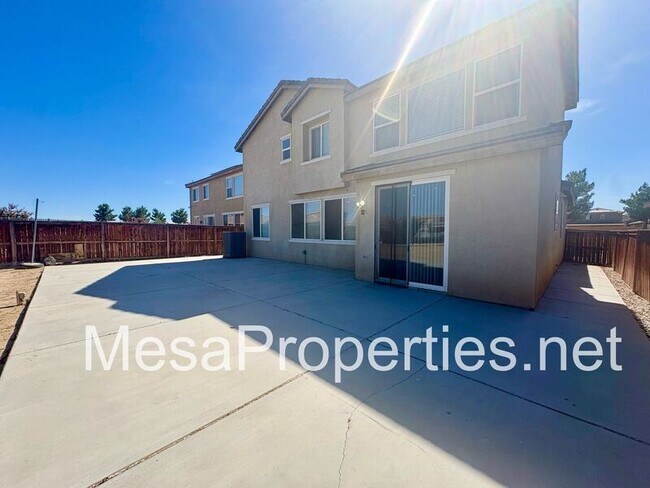 Building Photo - 14945 Cobalt Rd