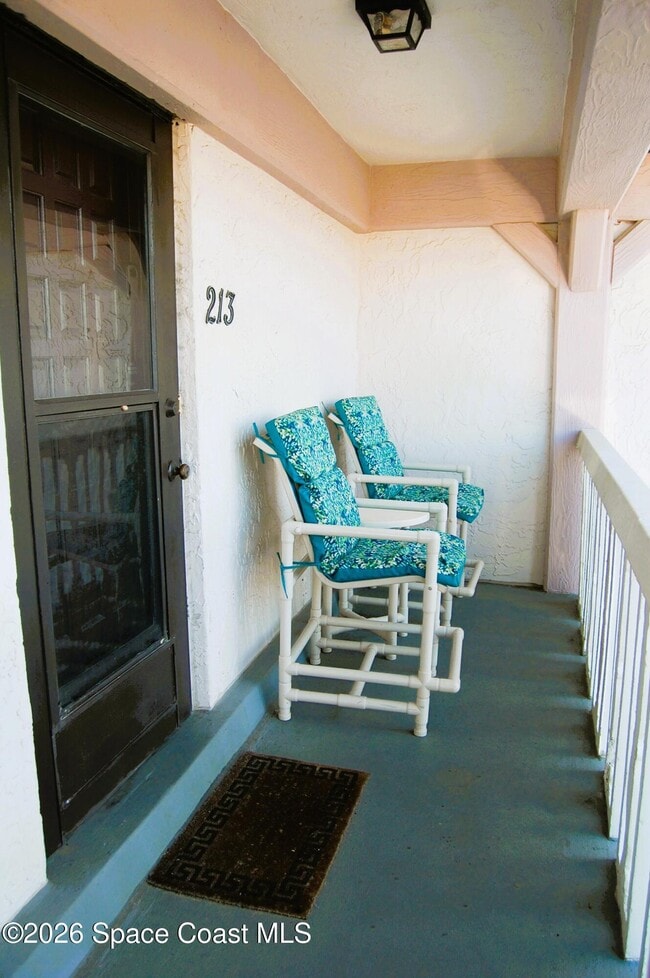 Building Photo - 5350 Ocean Beach Blvd