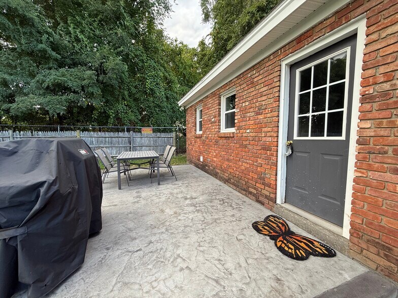 New Patio outback - 26 Patricia Ln