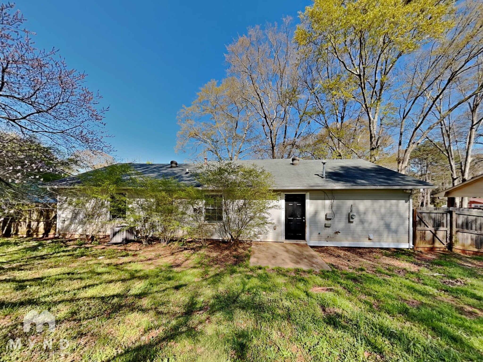 Building Photo - 421 Cabriolet Ct