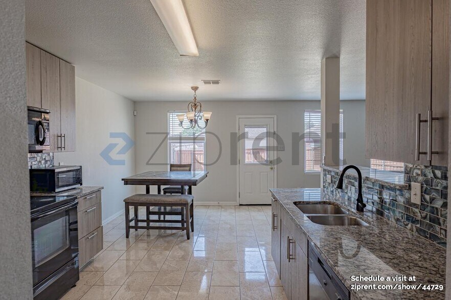 Building Photo - 1706 Harvest Crossing Dr