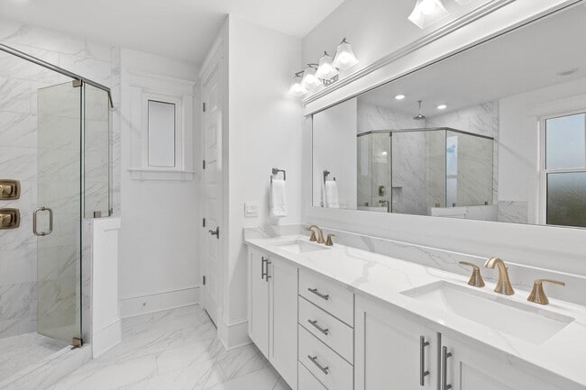 Building Photo - 105 Seaboard Ln