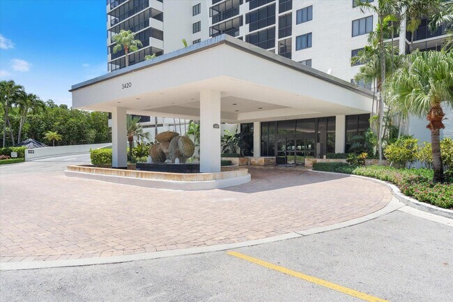 Building Photo - 3420 S Ocean Blvd