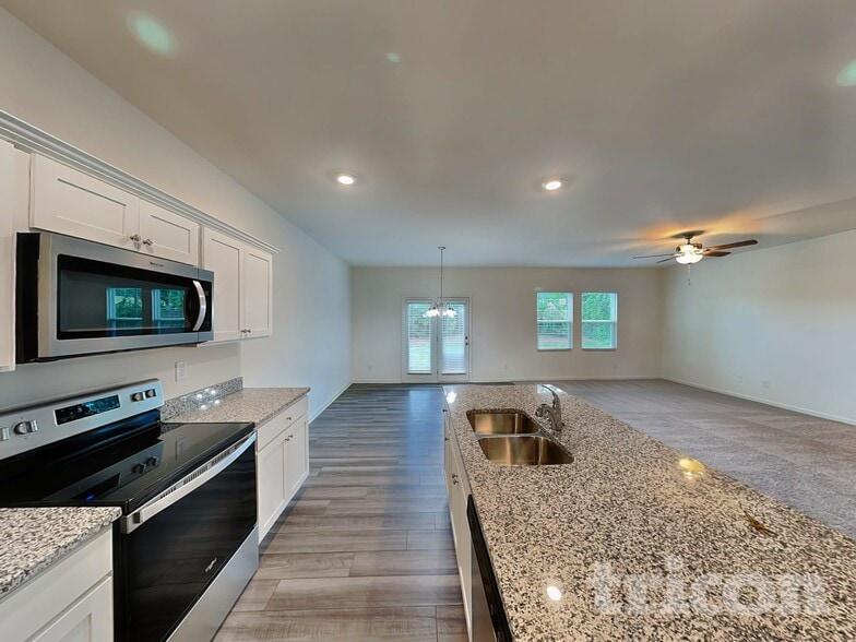 Building Photo - 283 Cottontail Ln