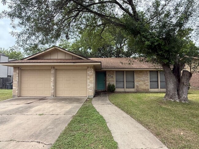 Primary Photo - Move in ready! Three bedroom 2 bath home i...