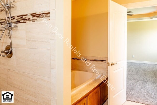 Building Photo - 13558 Paperbark Trail