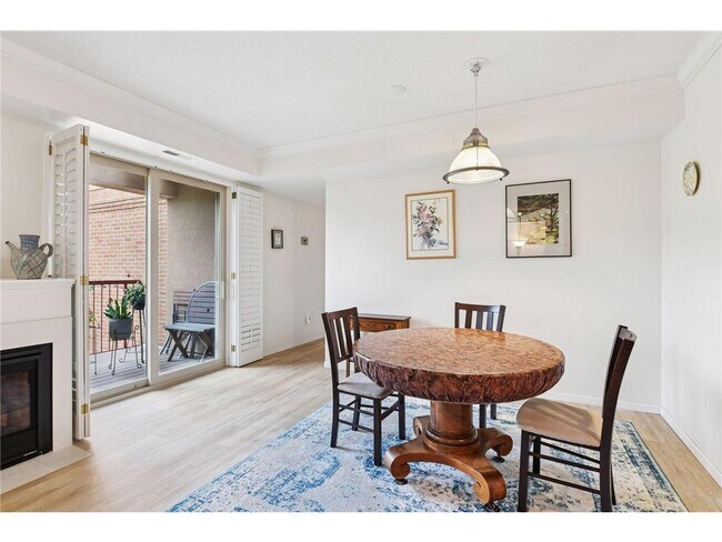 Building Photo - 675 N 1st St