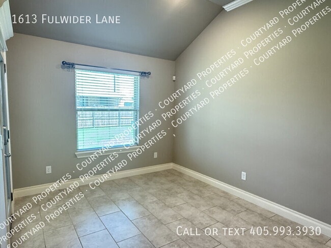 Building Photo - 1613 Fulwider Ln