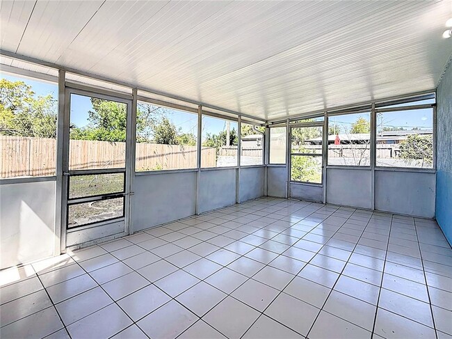 Building Photo - 4716 Town N Country Blvd