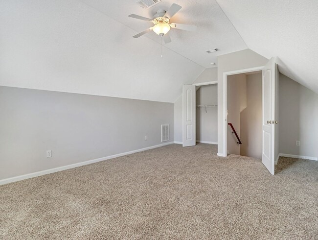 Building Photo - 4 Bed/2 Bathroom Home in Richmond Place