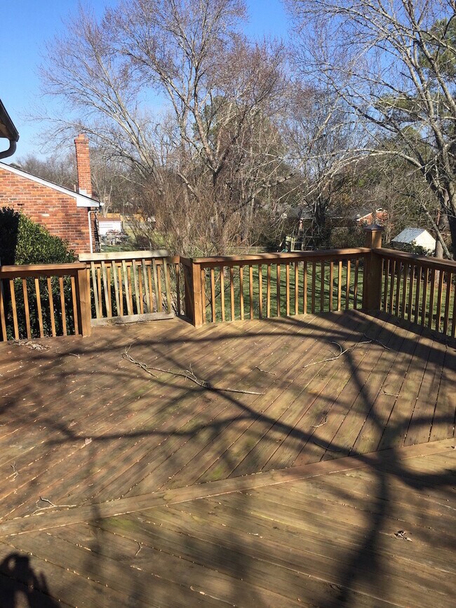 Building Photo - GREAT LOCATION!! Nicely updated home!!