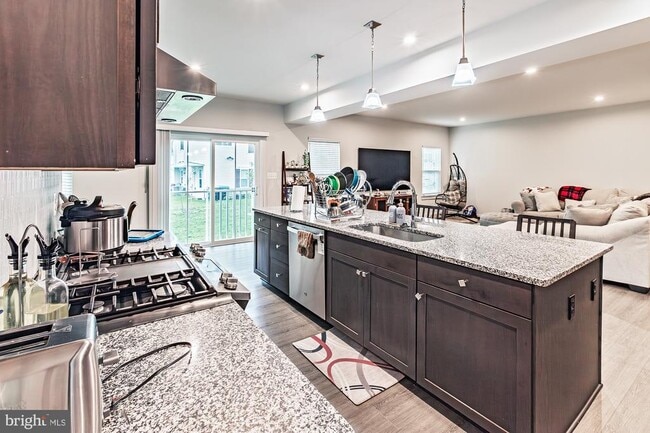 Building Photo - 604 Longleaf Dr