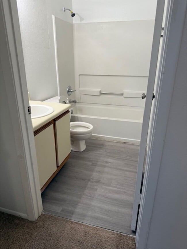 Building Photo - LANDING 2-BEDROOM CONDO