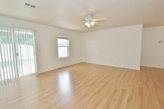 Building Photo - 1208 N Chesire Dr Kuna