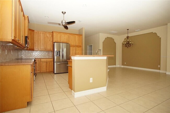 Building Photo - 4922 Sandy Brook Cir