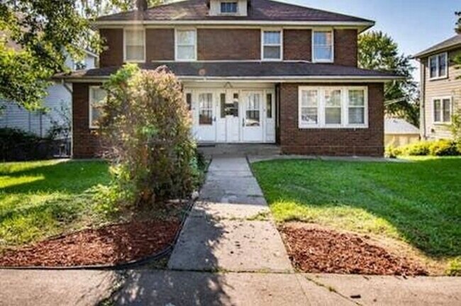 Primary Photo - 626 N 41st Ave