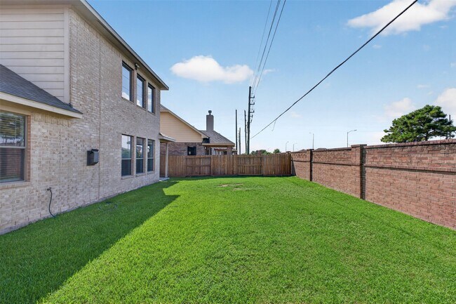 Building Photo - 24542 Bella Veneza Dr