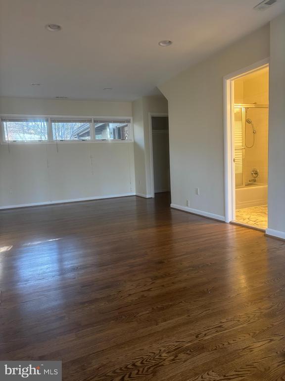 Building Photo - 7425 Dulany Dr