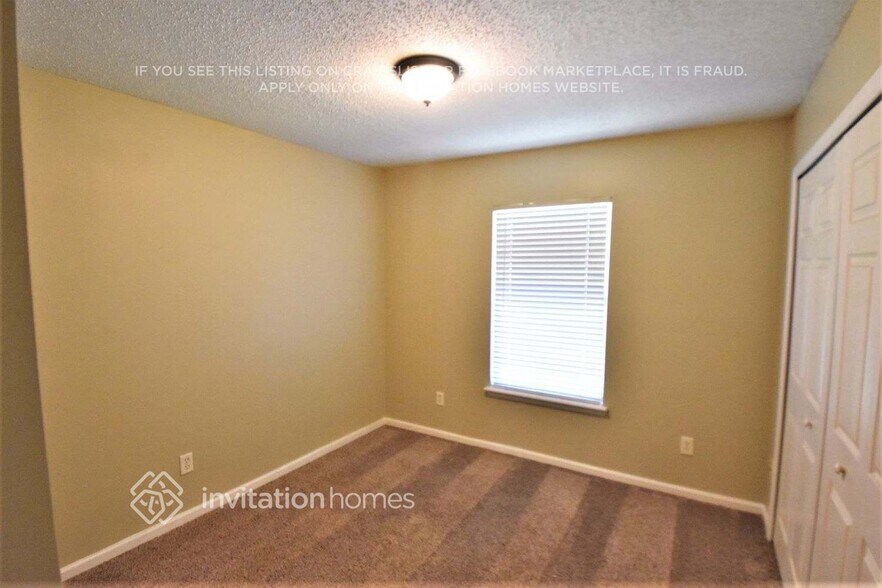 Building Photo - 13509 Las Brisas Way N