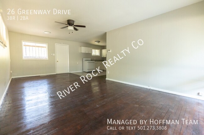 Building Photo - 26 Greenway Dr