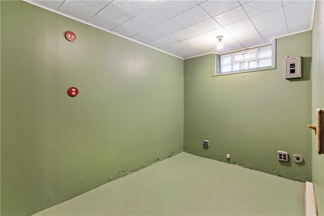 Building Photo - 747 Britton Rd