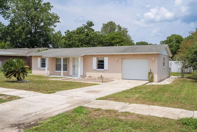 Building Photo - 1040 Dorado Dr