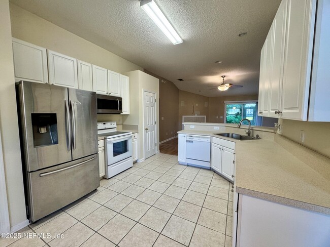 Building Photo - 1635 Heather Fields Ct