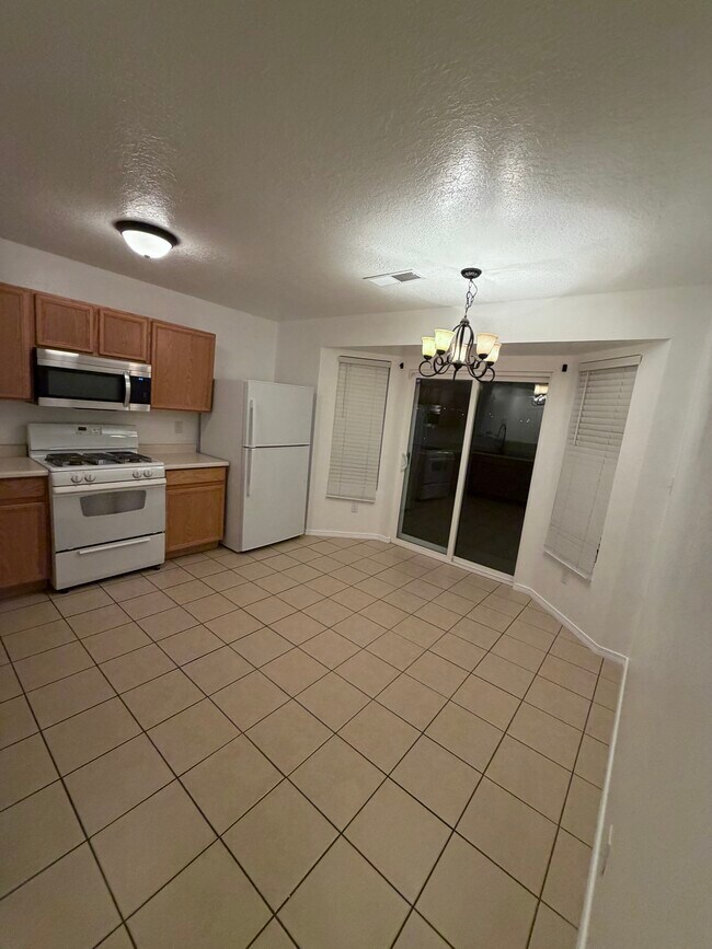 Building Photo - 2149 Sagecrest Loop