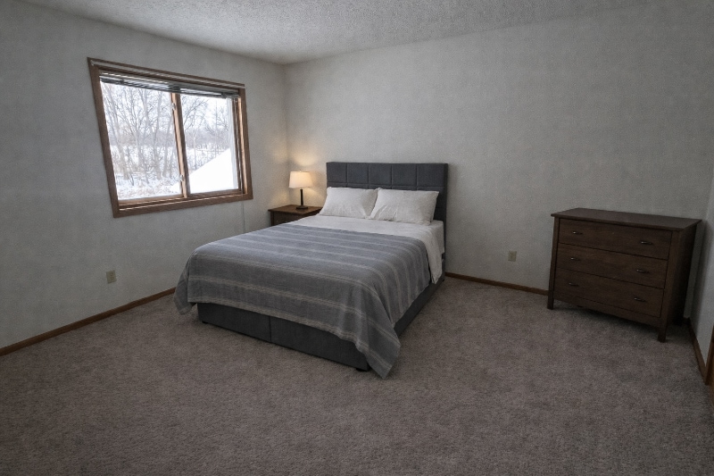 Building Photo - 11252 Robinson Dr